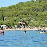 6447a * Pirovac