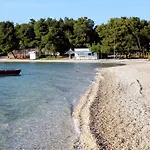 6447a * Pirovac