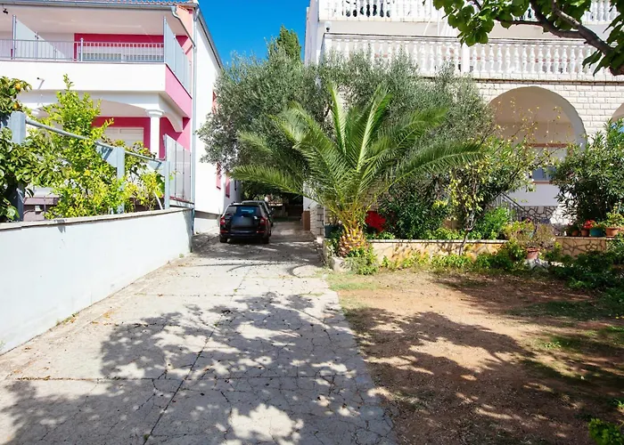 6447a * ピロヴァッツ